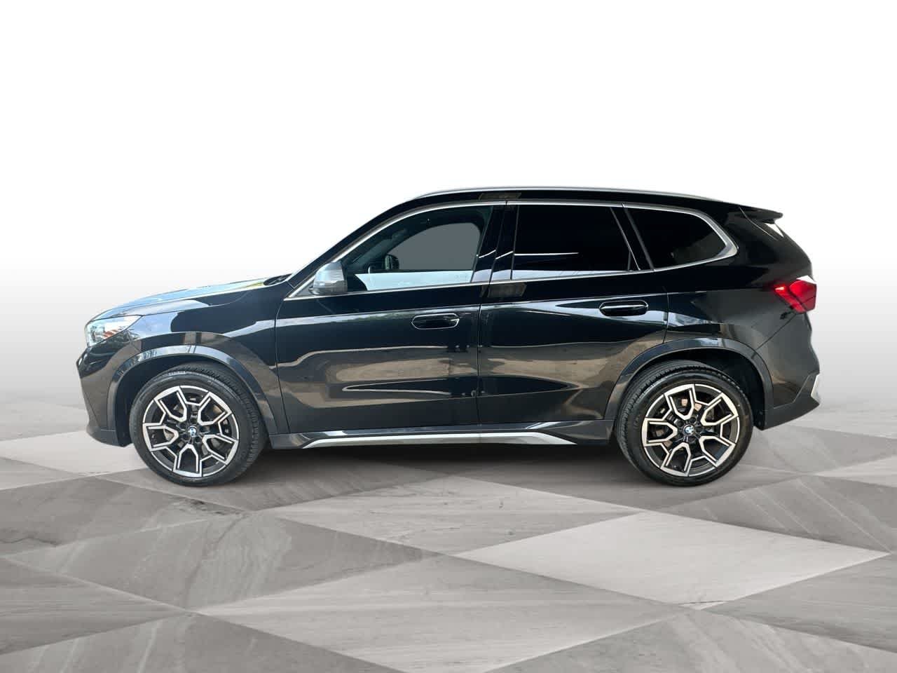 Used 2024 Black BMW xDrive28i image 5