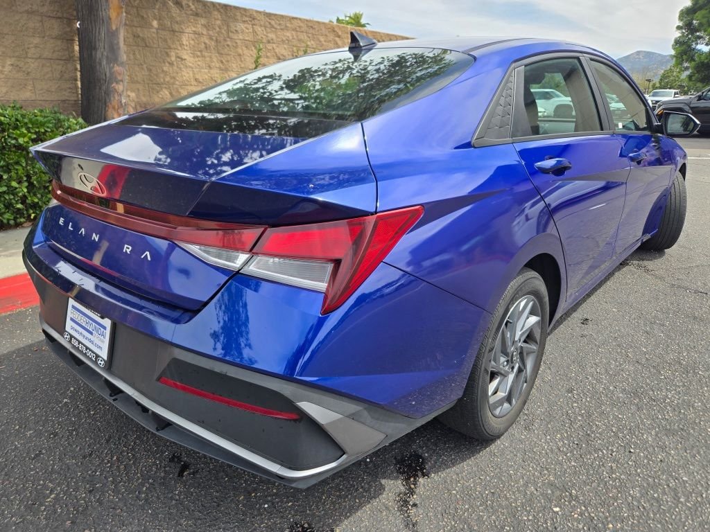 Used 2024 Blue Hyundai SEL image 7