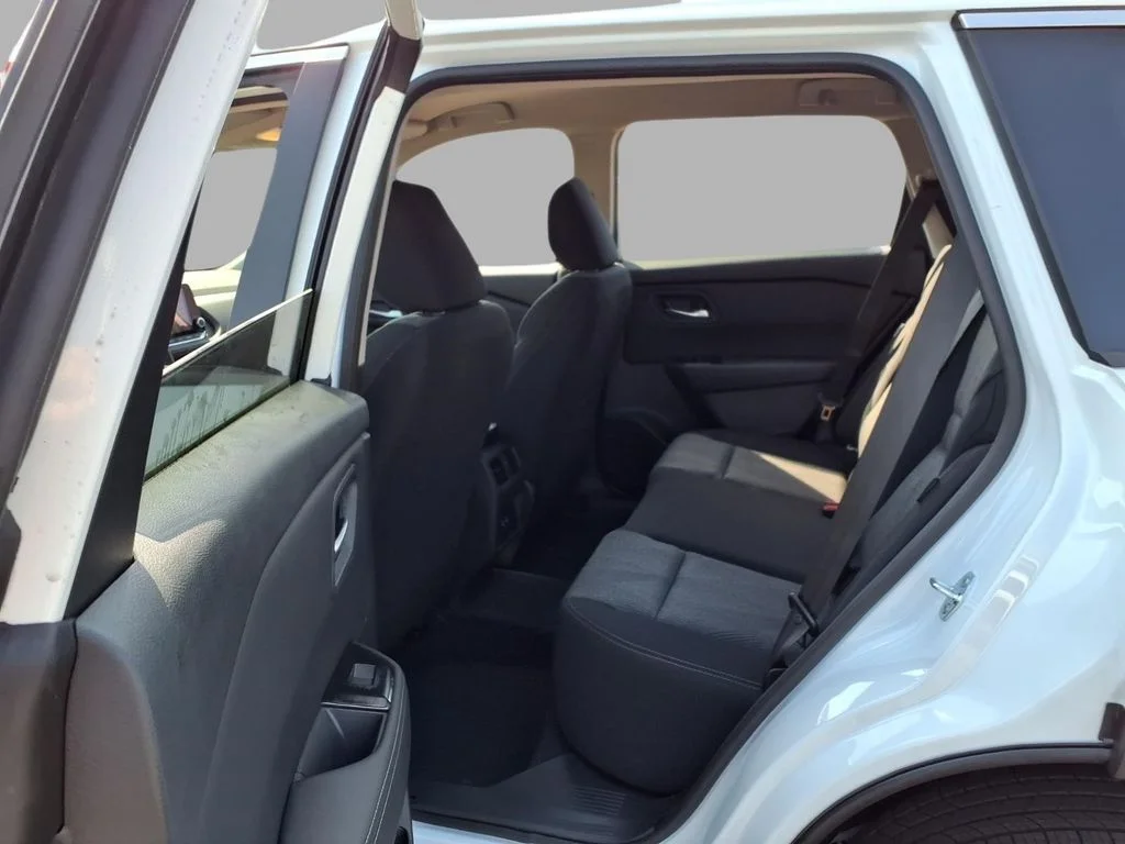New 2026 Everest White Pearl TriCoat Nissan SV image 22