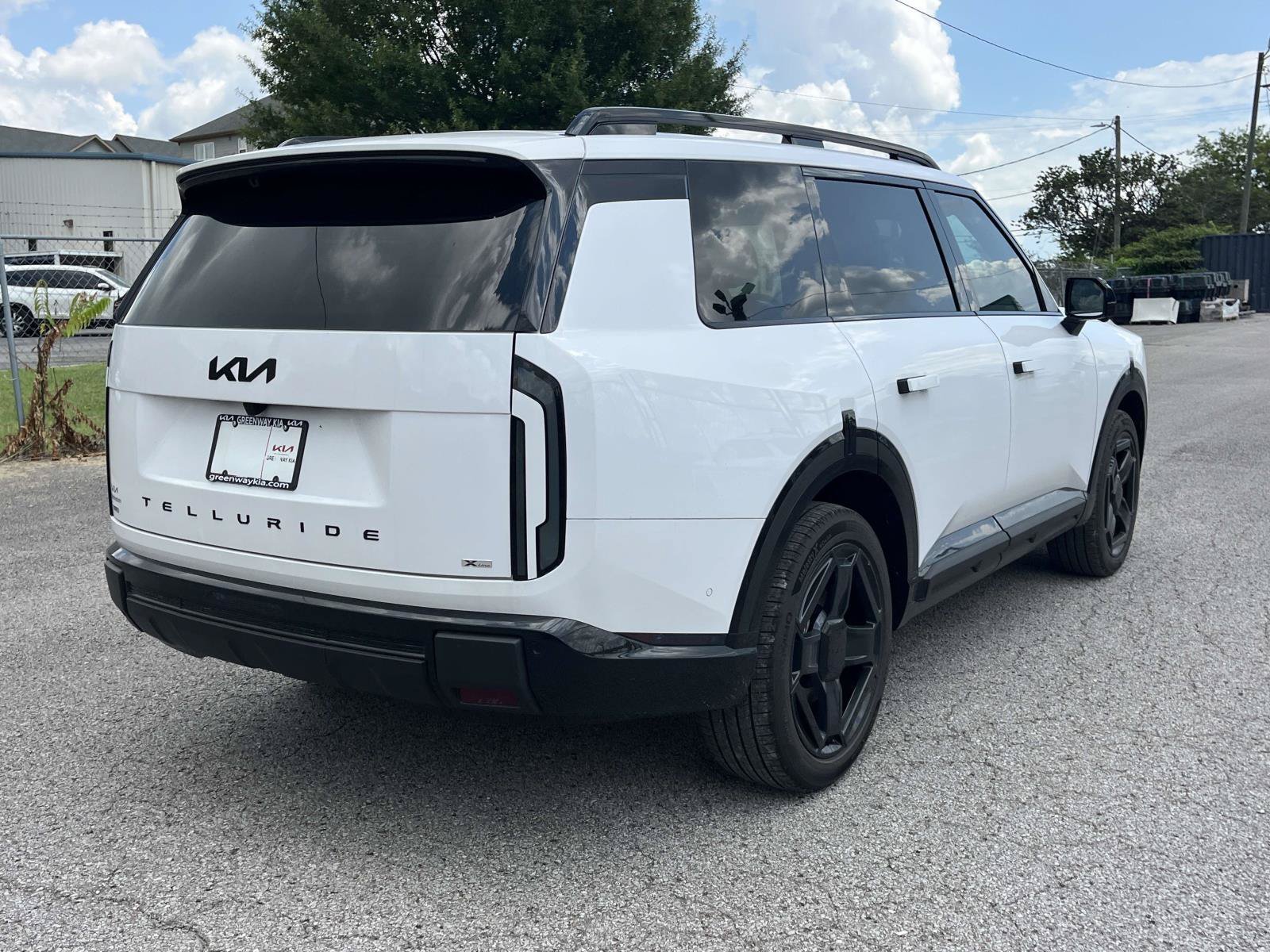 New 2027 Glacial White Pearl Kia SX image 7