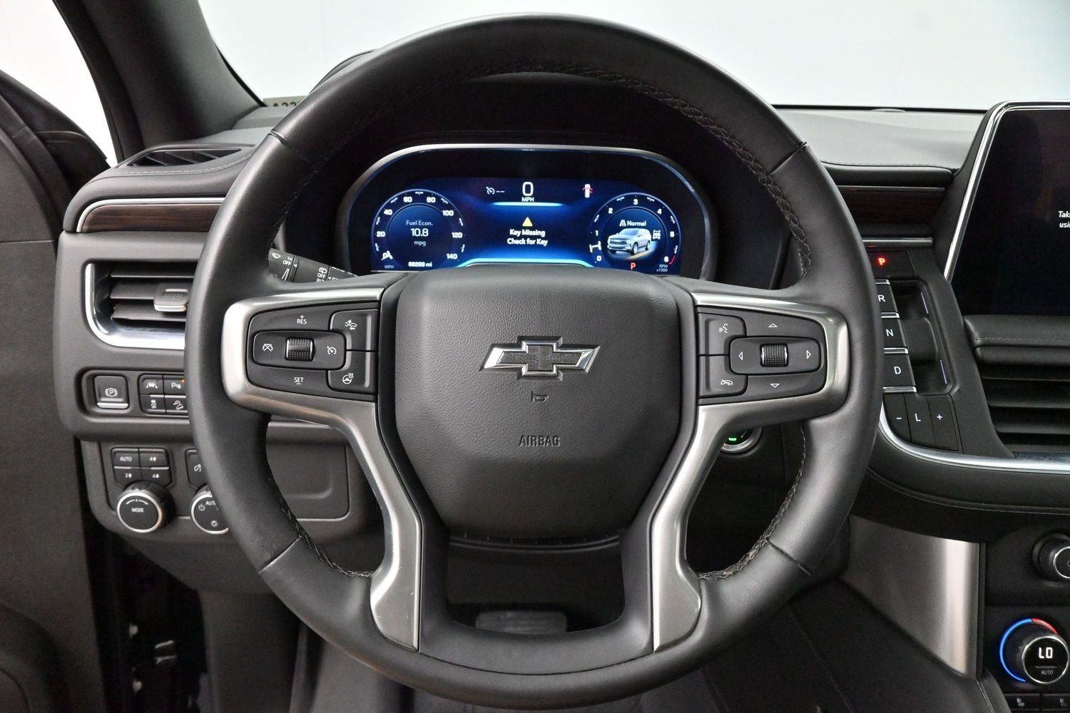 Used 2023 Black Chevrolet Z71 image 15