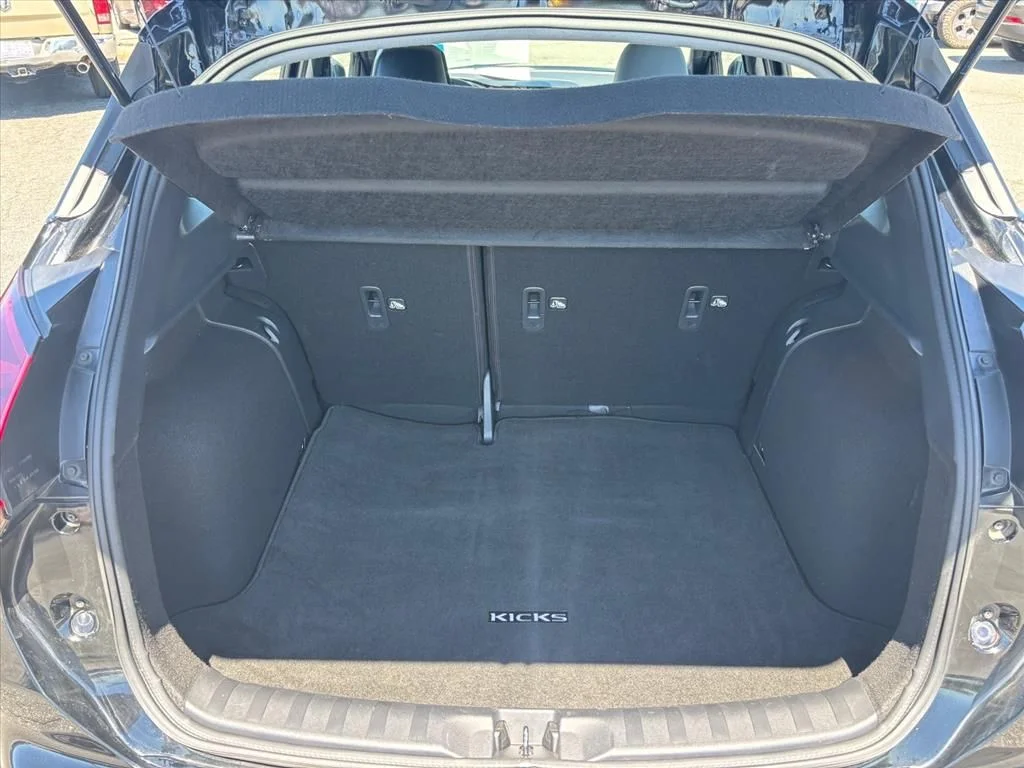 Used 2023 Black Nissan SR image 26