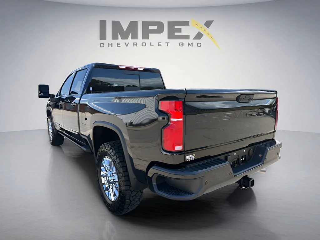 Used 2026 Black Chevrolet High Country image 4