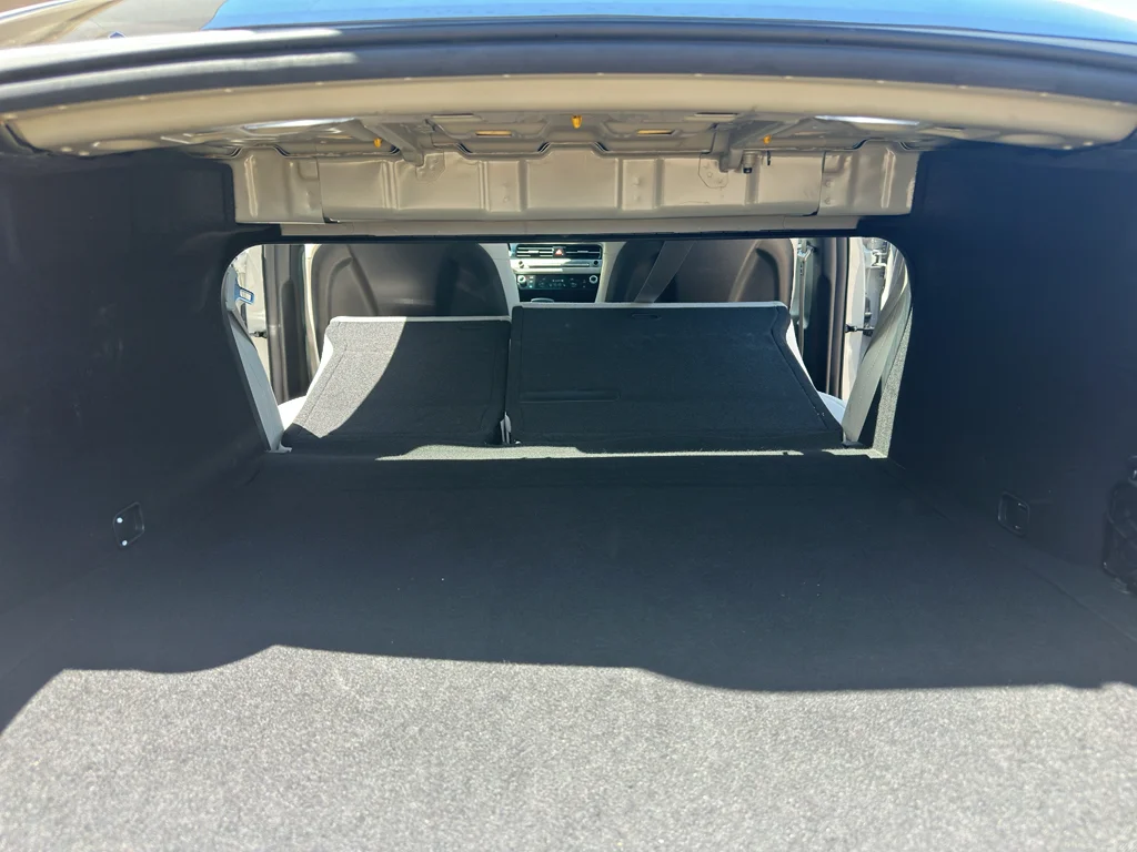 Used 2025  Genesis 2.5T image 36