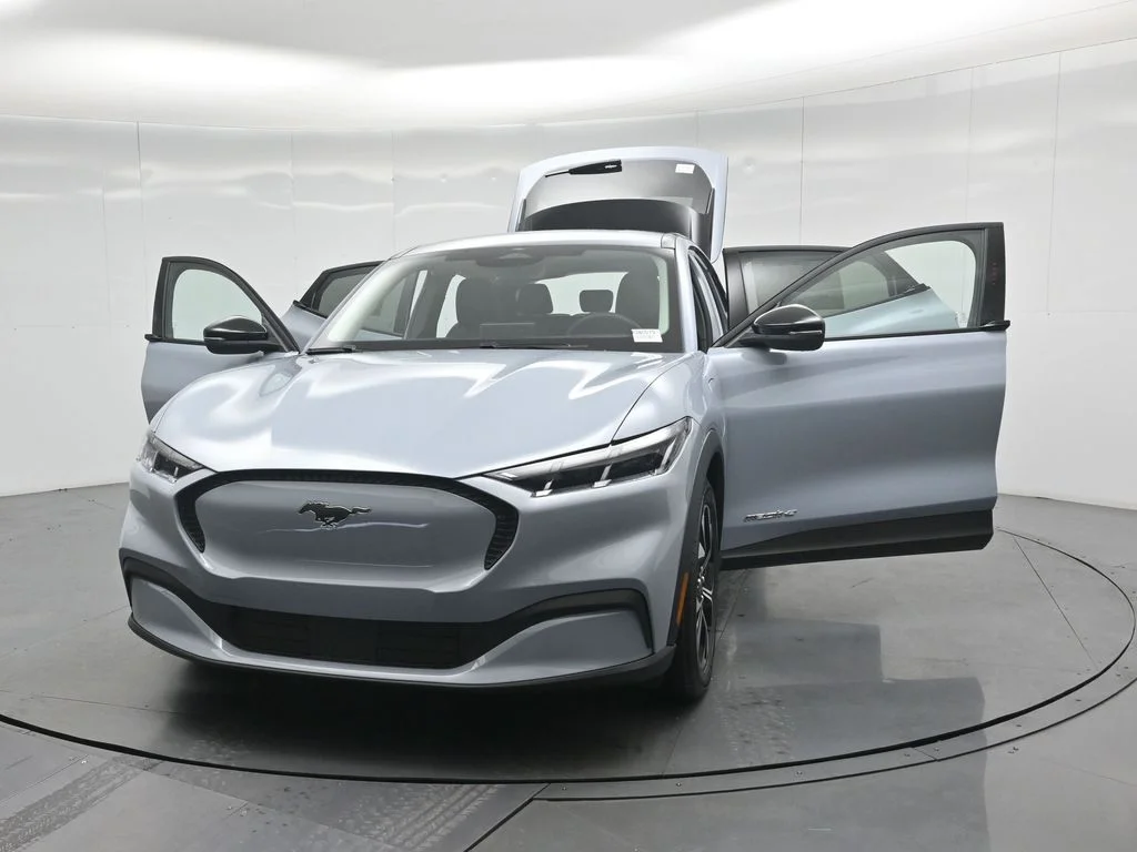 New 2026 Gray Ford Select image 28
