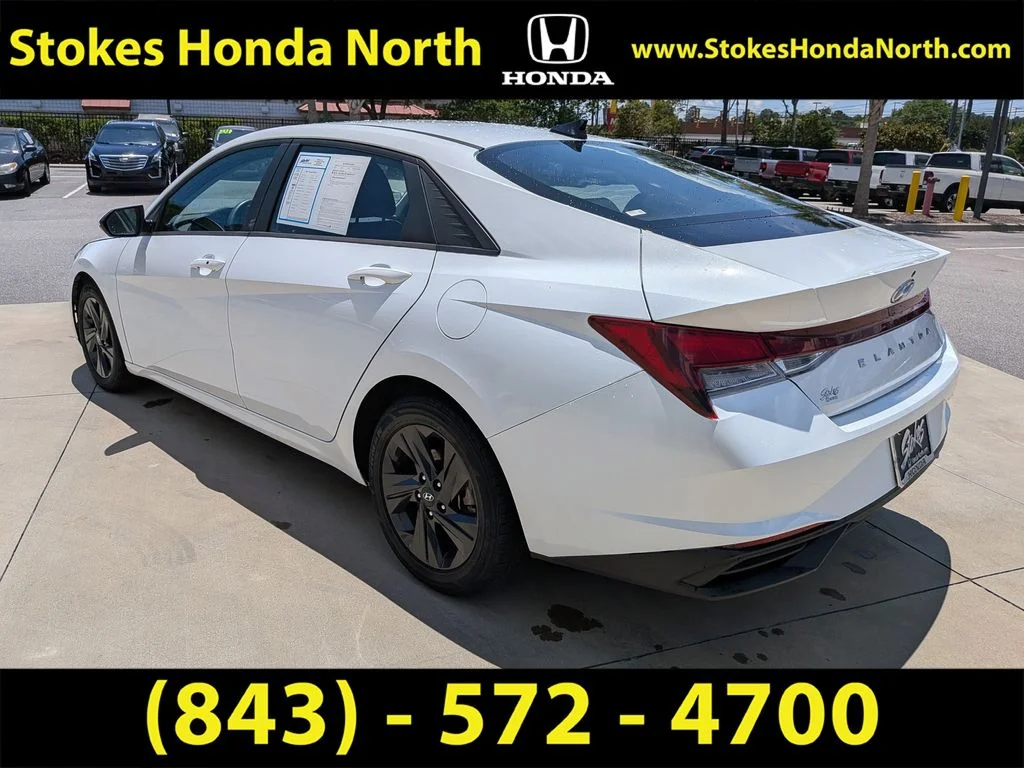 Used 2021 Gray Hyundai SEL image 3