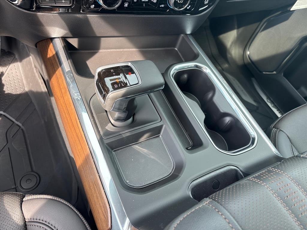 2026 Chevrolet Silverado 1500 High Country - Photo 17