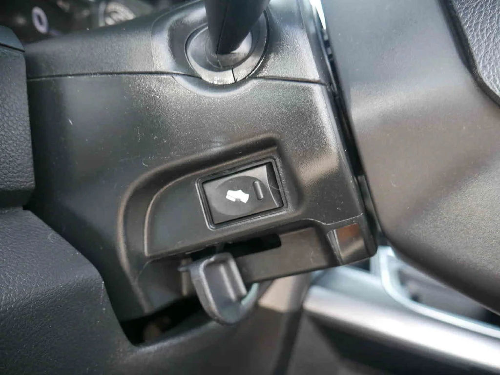 Used 2018 Gray Ram Laramie Longhorn image 34