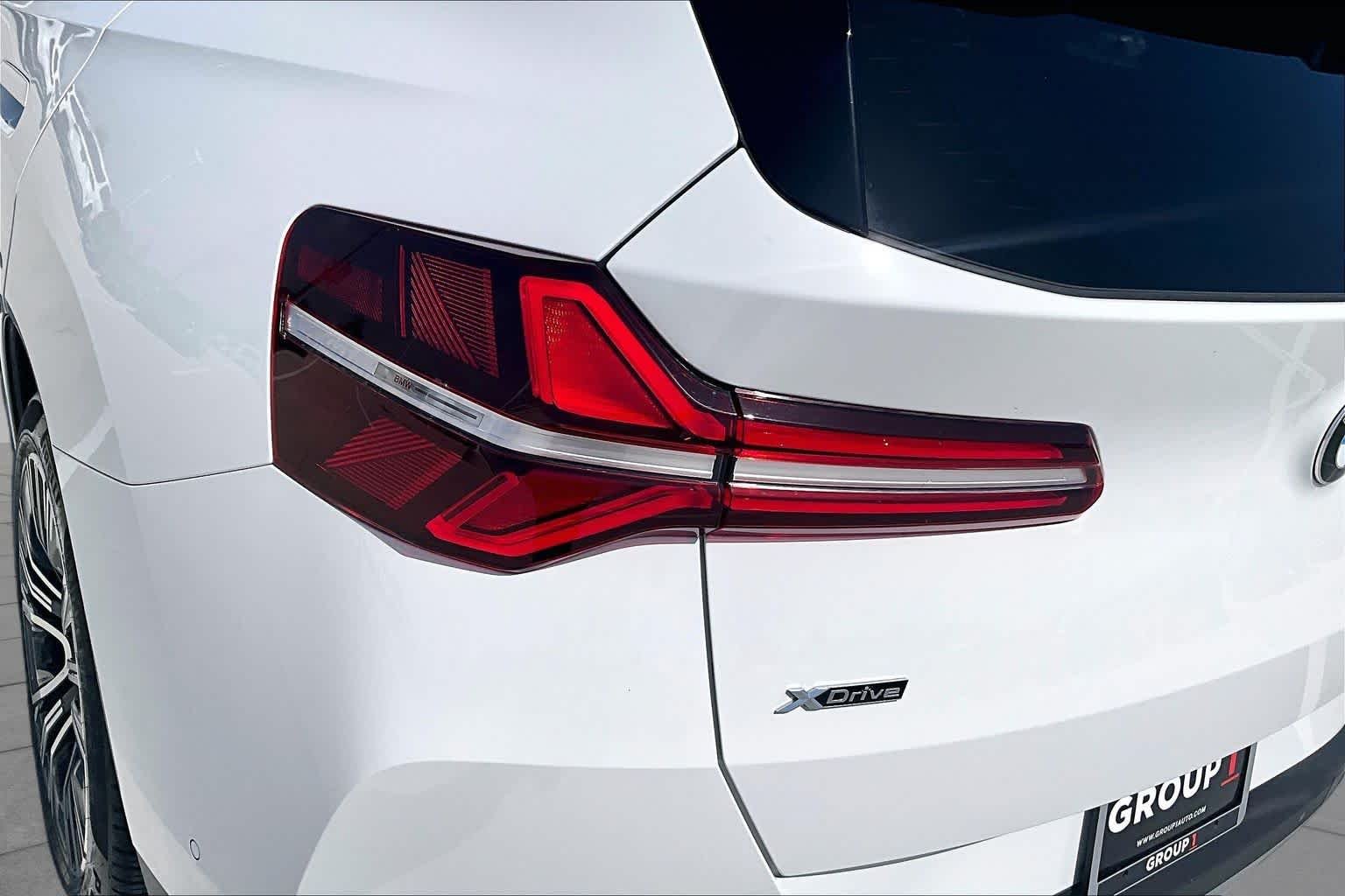 Used 2025 Alpine White BMW 30 xDrive image 27