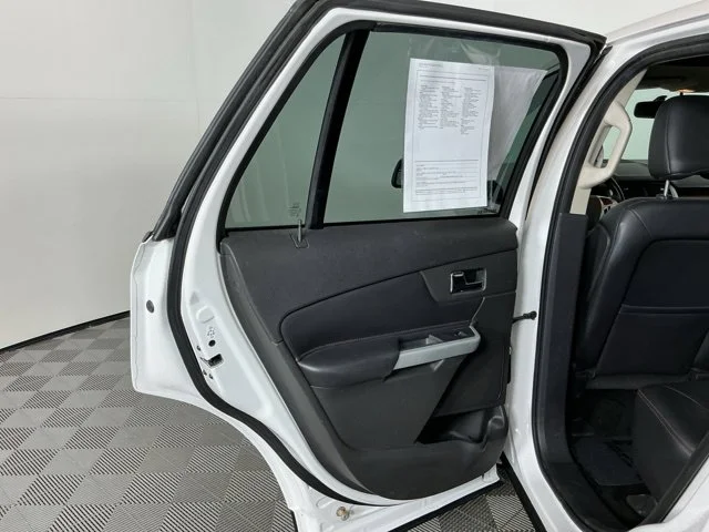 Used 2011 White Platinum Clearcoat Metallic Ford Limited image 25