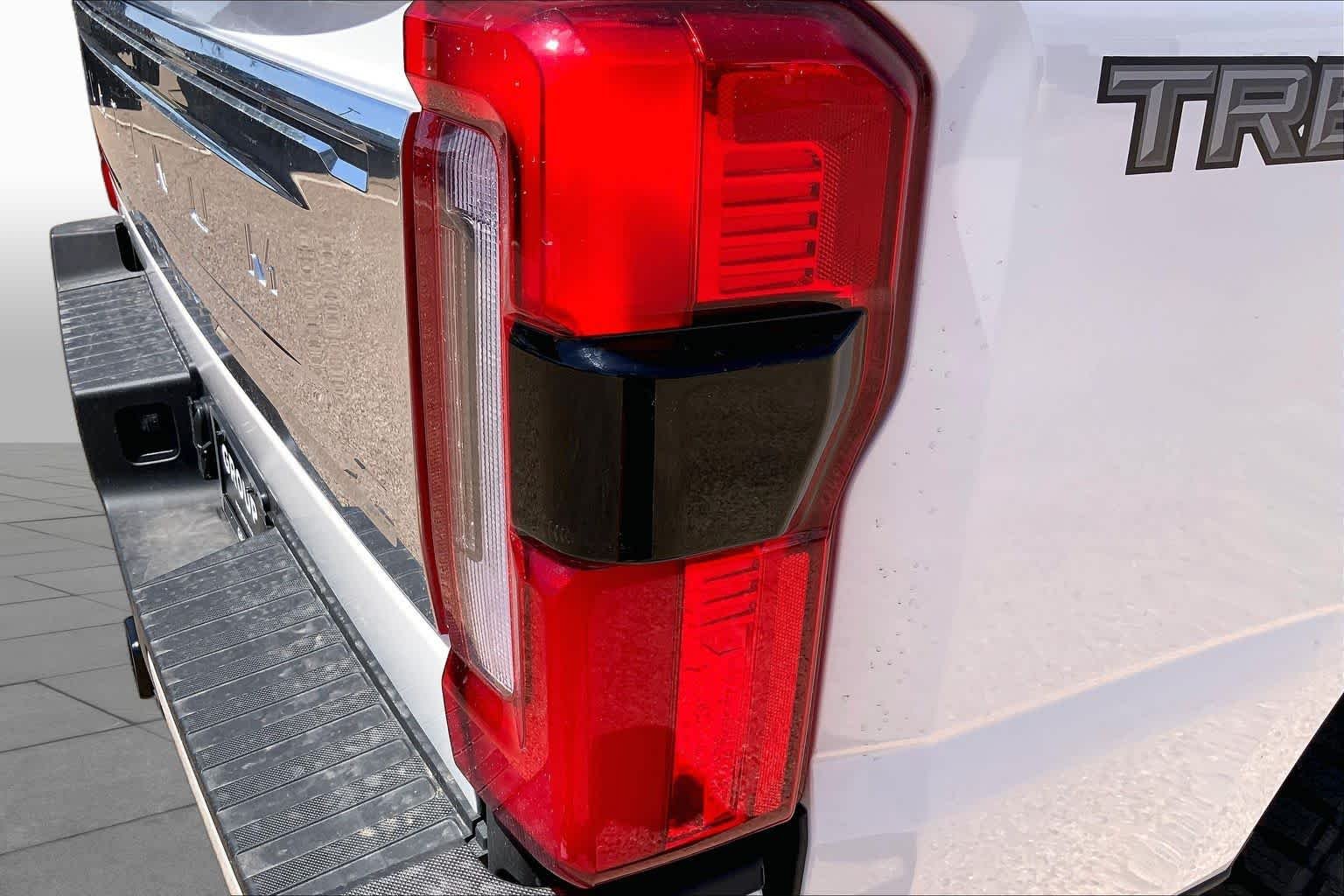 New 2026 Star White Metallic Tri-Coat Ford F-250® Platinum® image 14