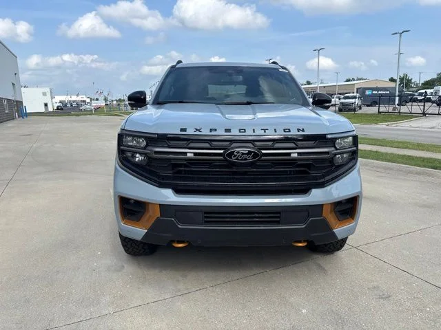 New 2026 Glacier Gray Metallic Tri-Coat Ford Tremor® image 5