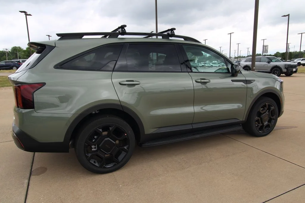 New 2026 Green Kia X-Line EX image 5