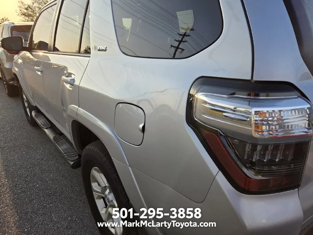 Used 2015 Silver Toyota SR5 Premium image 9