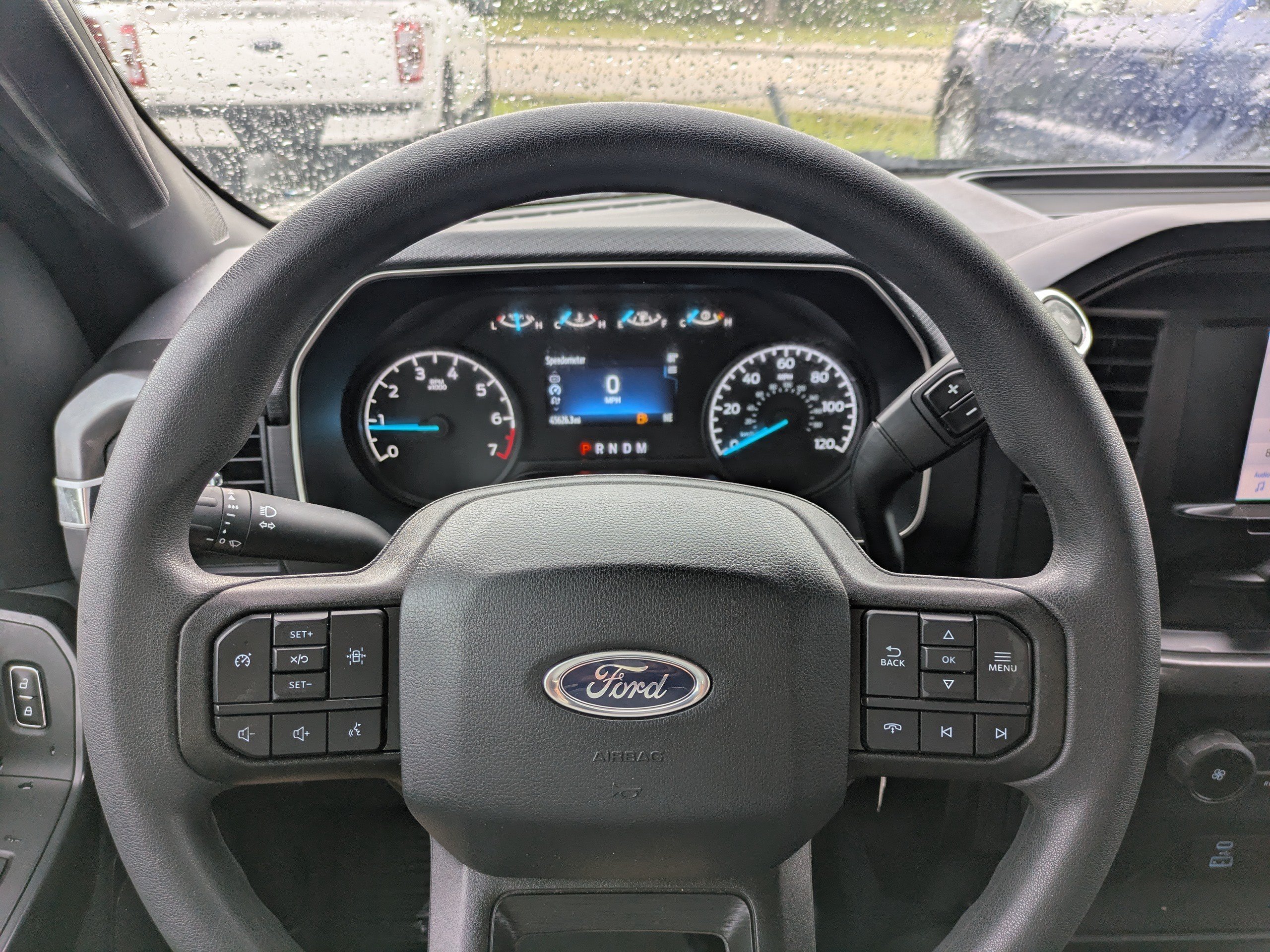 Used 2023  Ford XL image 22
