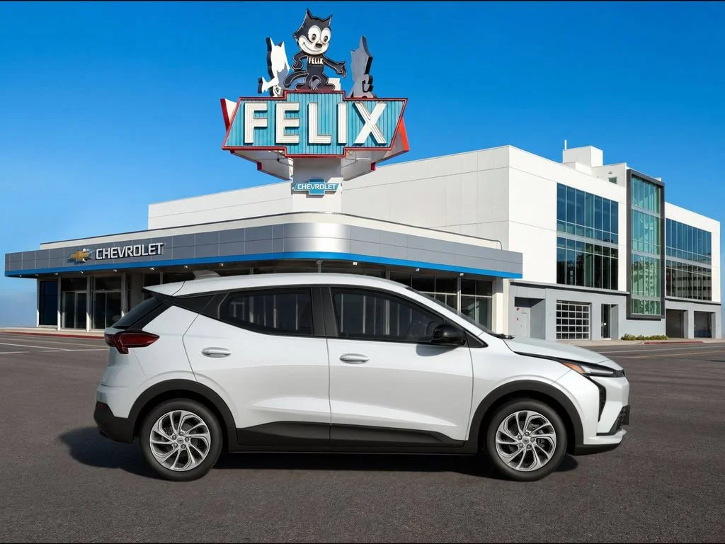 2027 Chevrolet Bolt LT - Photo 2