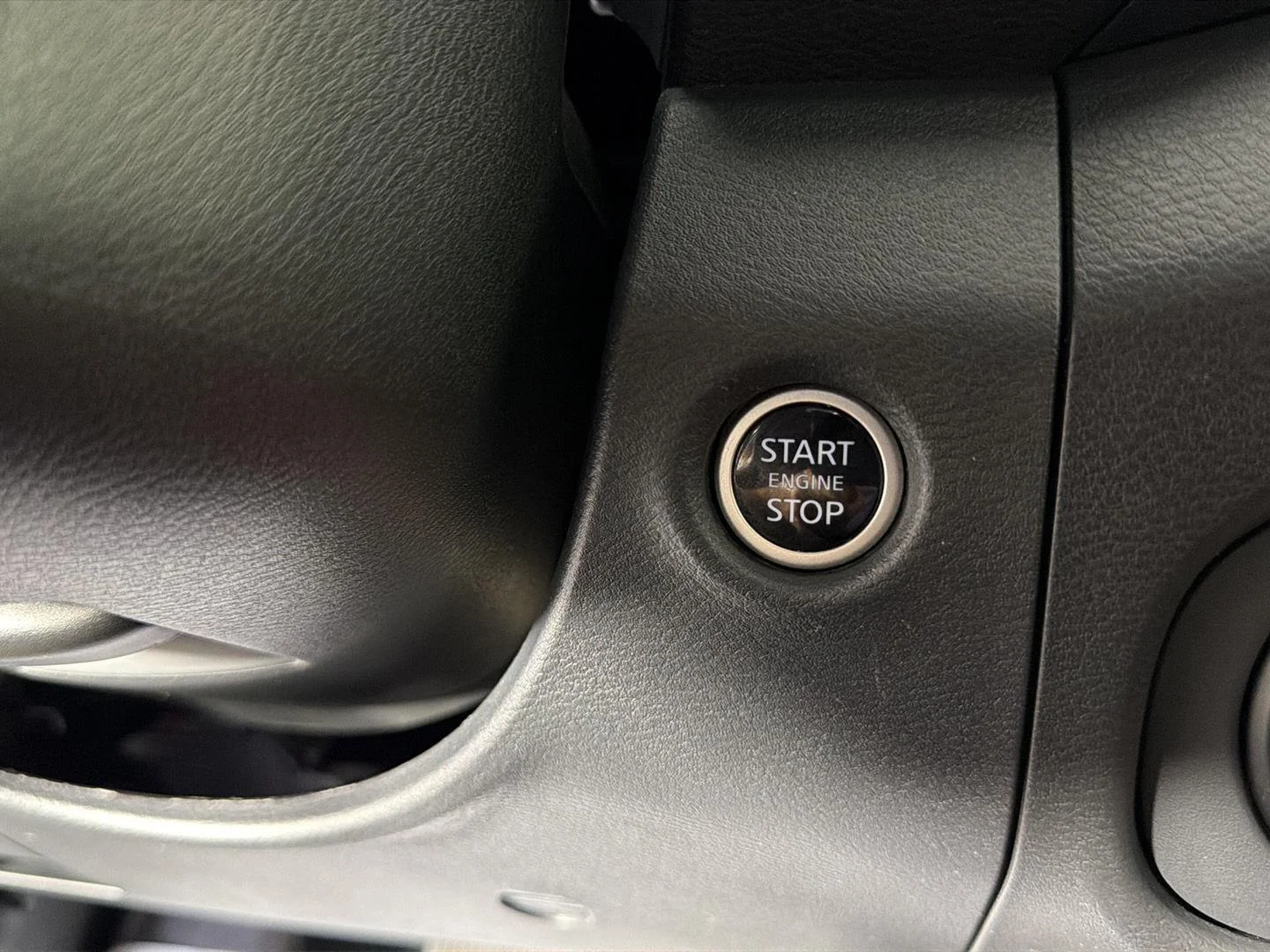Used 2023 Glacier White Nissan PRO-4X image 33