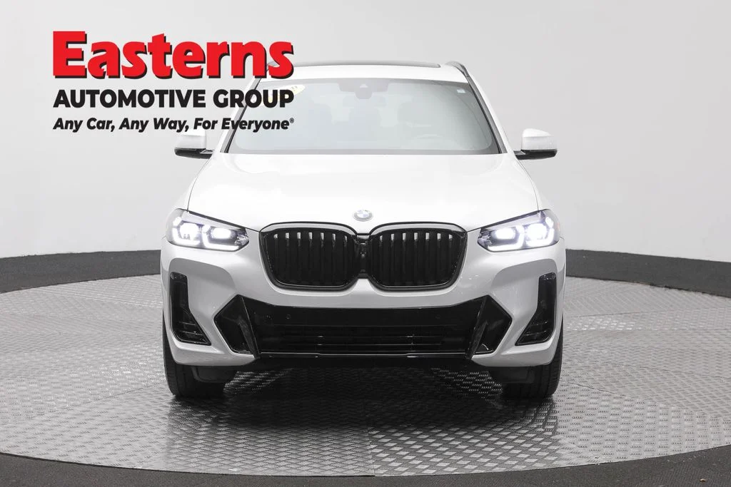 Used 2023 White BMW xDrive30i image 2