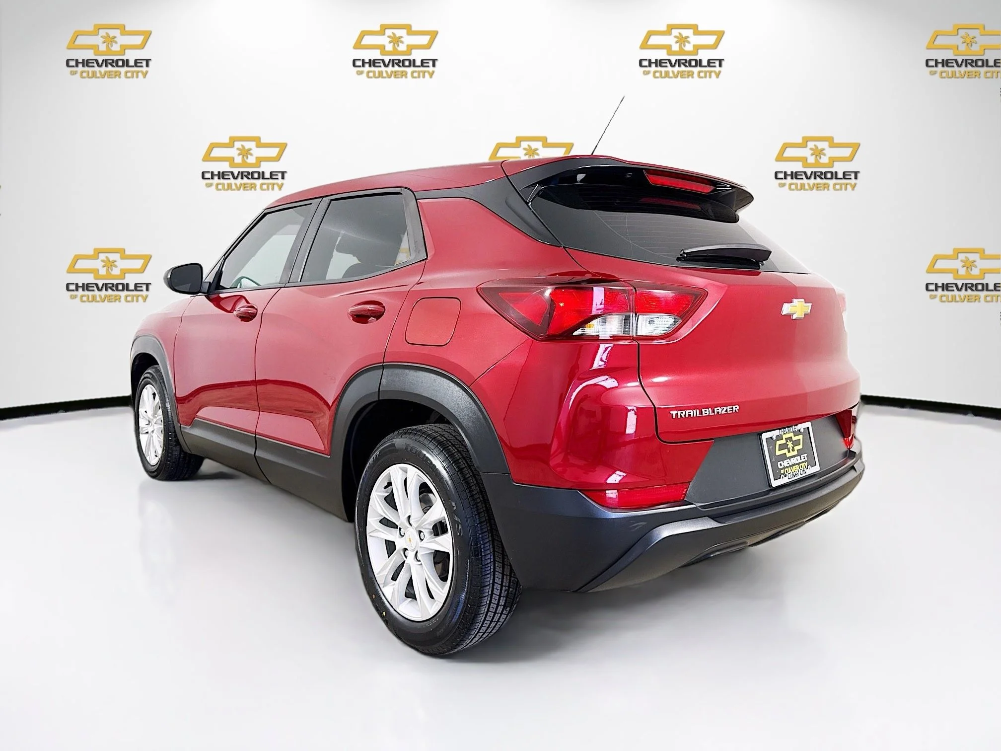 Used 2021 SCARLET RED METALLIC Chevrolet LS image 6