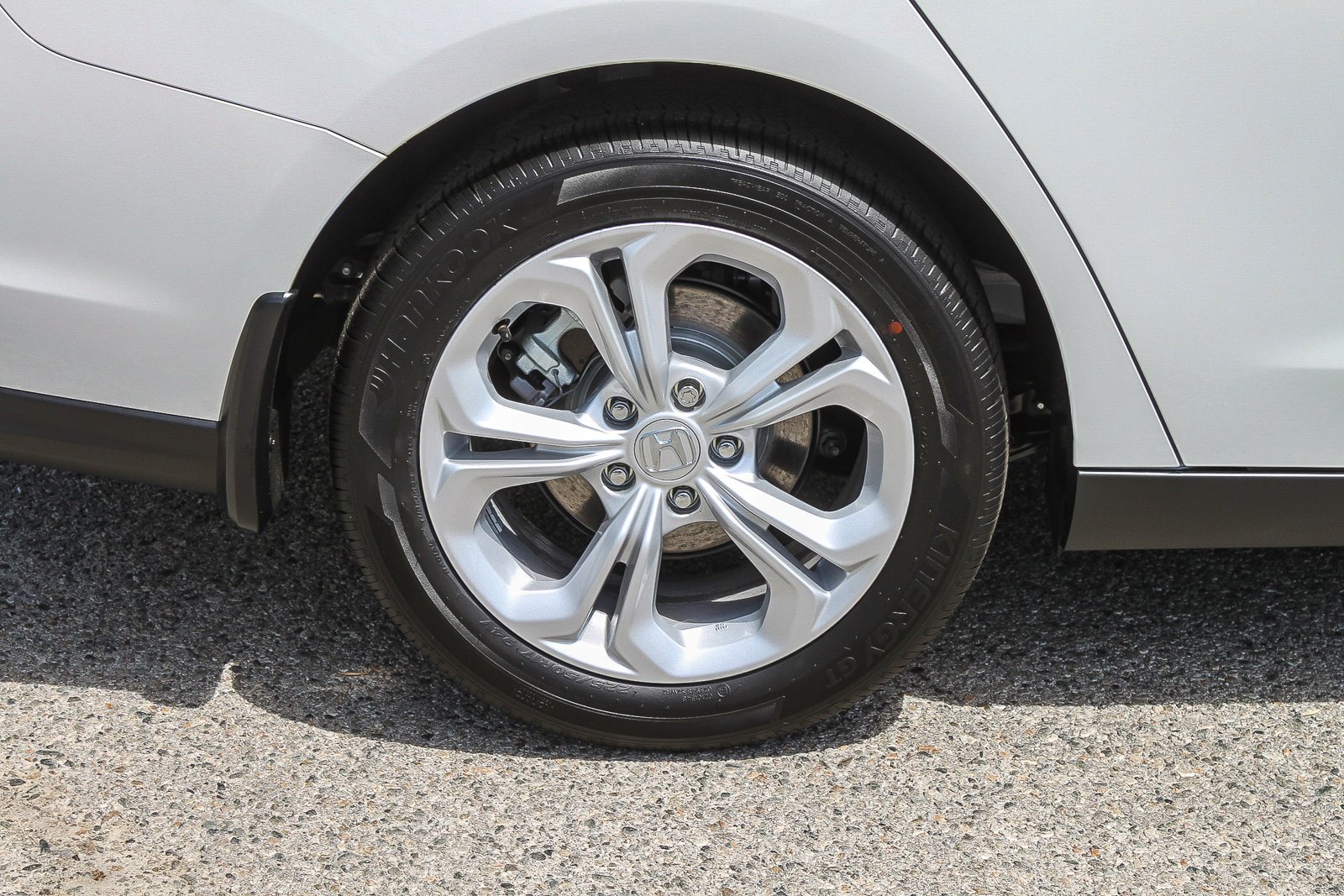 New 2026 Platinum White Pearl Honda LX image 11