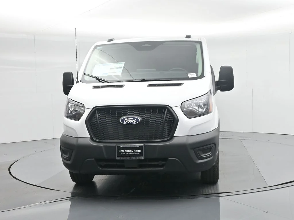 New 2026 White Ford Base image 54