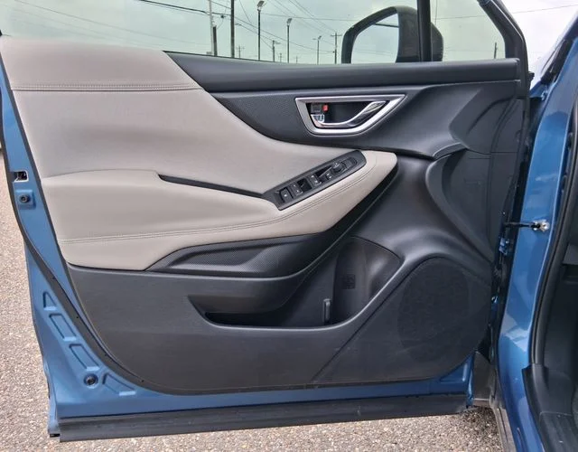 Used 2024 Blue Subaru Premium image 12