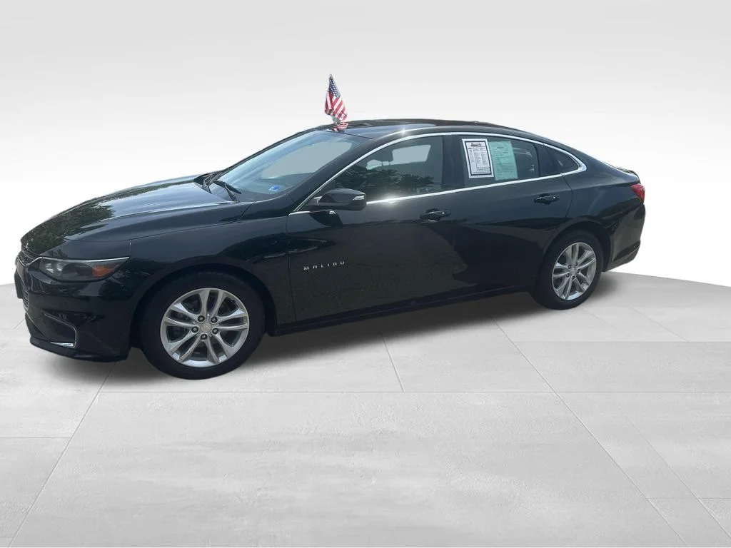 Used 2018 Black Chevrolet LT image 4