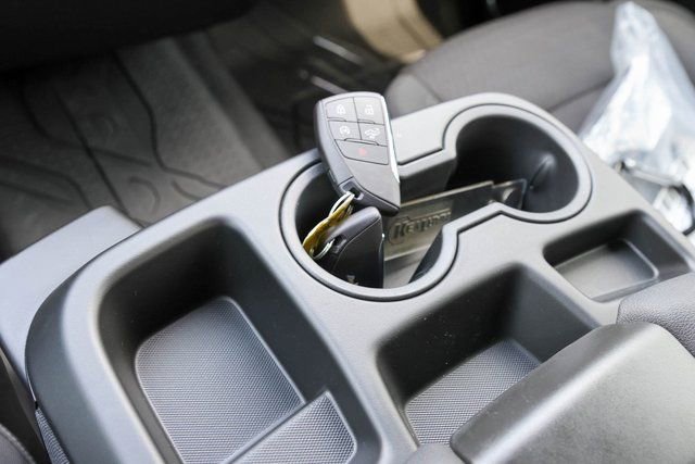 2025 Chevrolet Silverado 1500 LT - Photo 13
