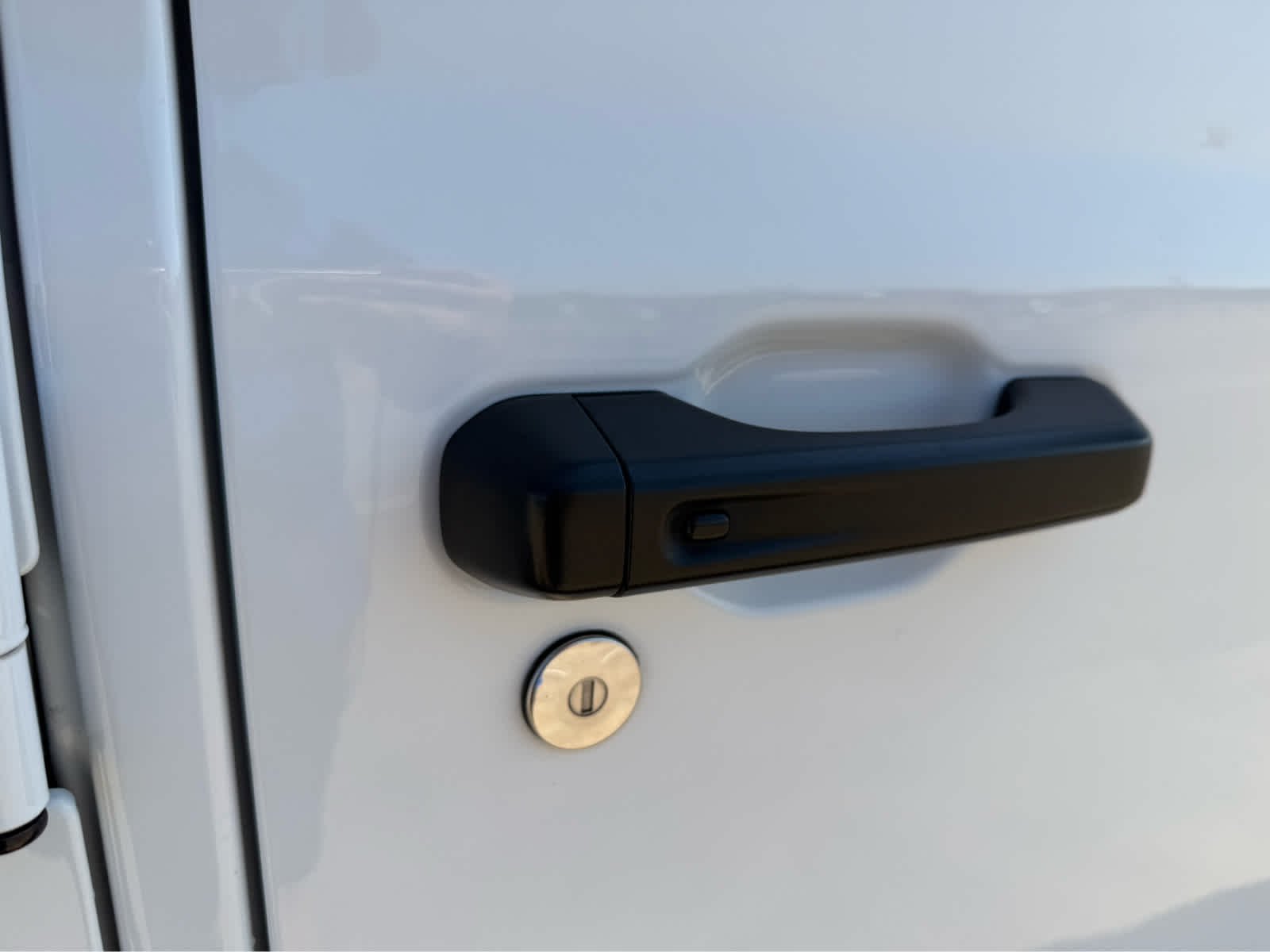 Used 2021 Bright White Clearcoat Jeep Overland image 13