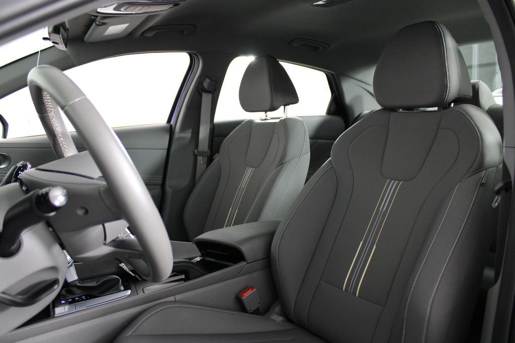 2025 Hyundai Elantra SEL - Photo 19