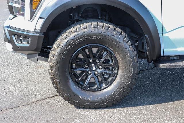 Certified Used 2024 Avalanche Ford  image 9