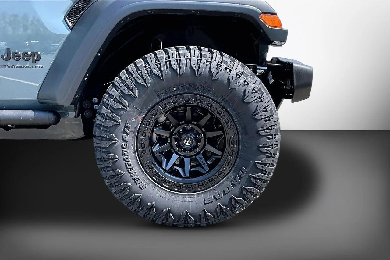 New 2026 Anvil Clearcoat Jeep Sport image 30