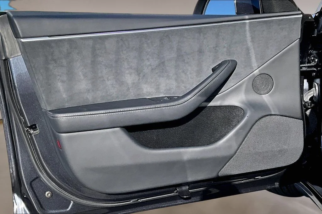 Used 2024 Black Tesla Long Range image 18