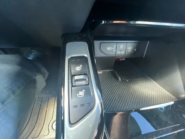 Certified Used 2025 Blue Kia SX Prestige image 25
