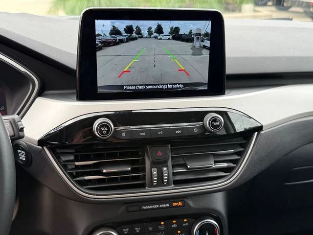 Used 2022 Gray Ford SEL image 18