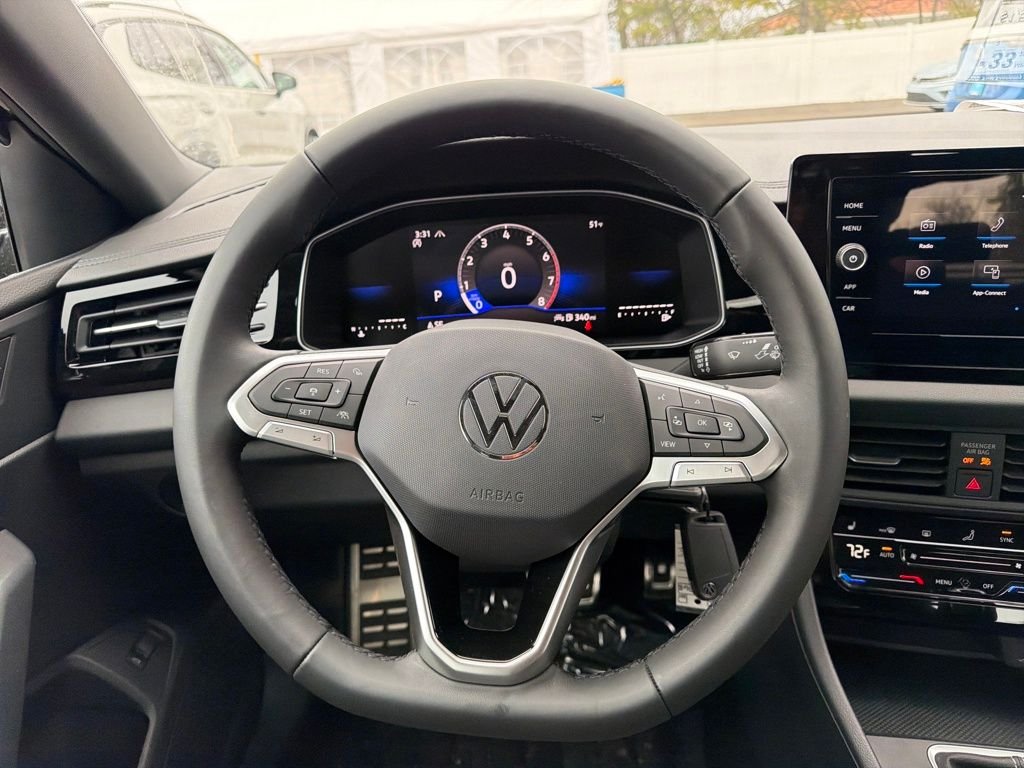 New 2026  Volkswagen 1.5T Sport image 16