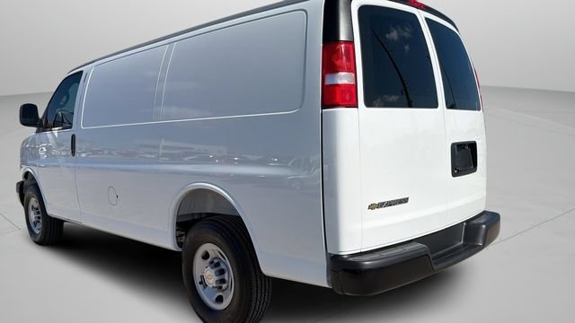 2025 Chevrolet Express Cargo Work Van - Photo 6