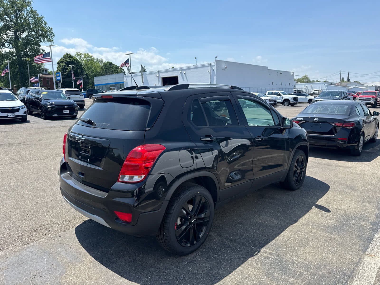 Used 2020 MOSAIC BLACK METALLIC Chevrolet LT image 4