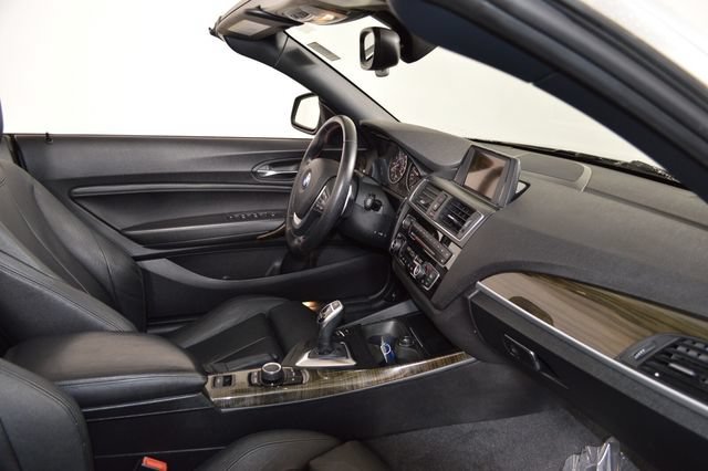 Used 2016 Silver BMW xDrive image 22