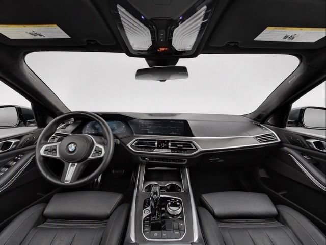 2022 BMW X7 M50i - Photo 11