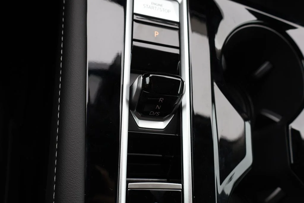 2026 Volkswagen Atlas SEL Premium R-Line - Photo 14