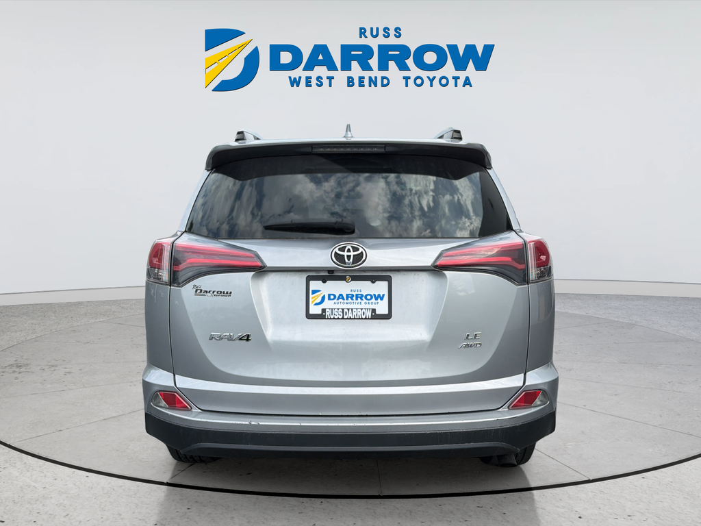 Used 2018 Silver Toyota LE image 4