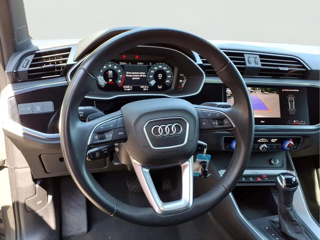 Used 2025  Audi Premium image 3