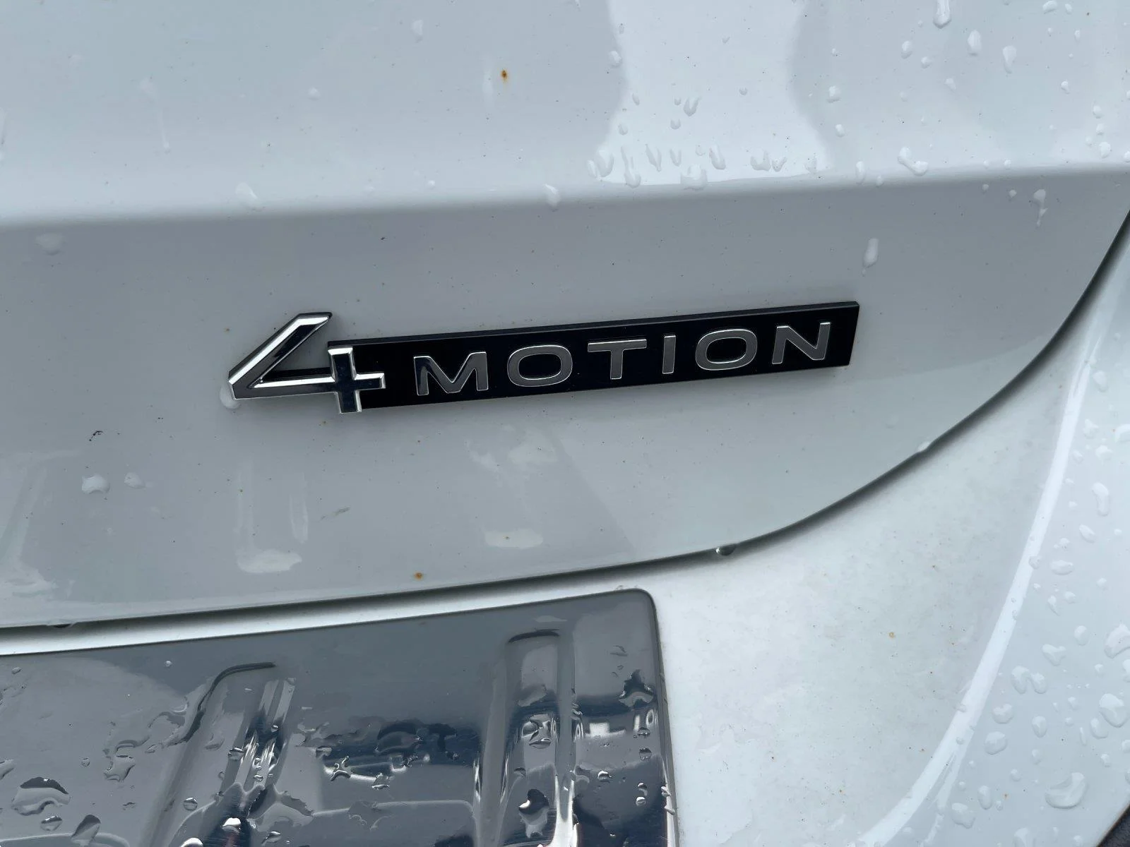 Used 2022 Pure White Volkswagen S image 11