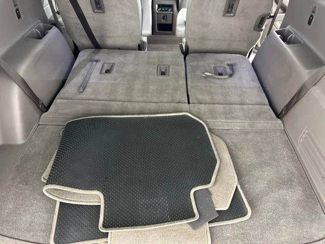 Used 2019 Gray Chevrolet 3LT image 32