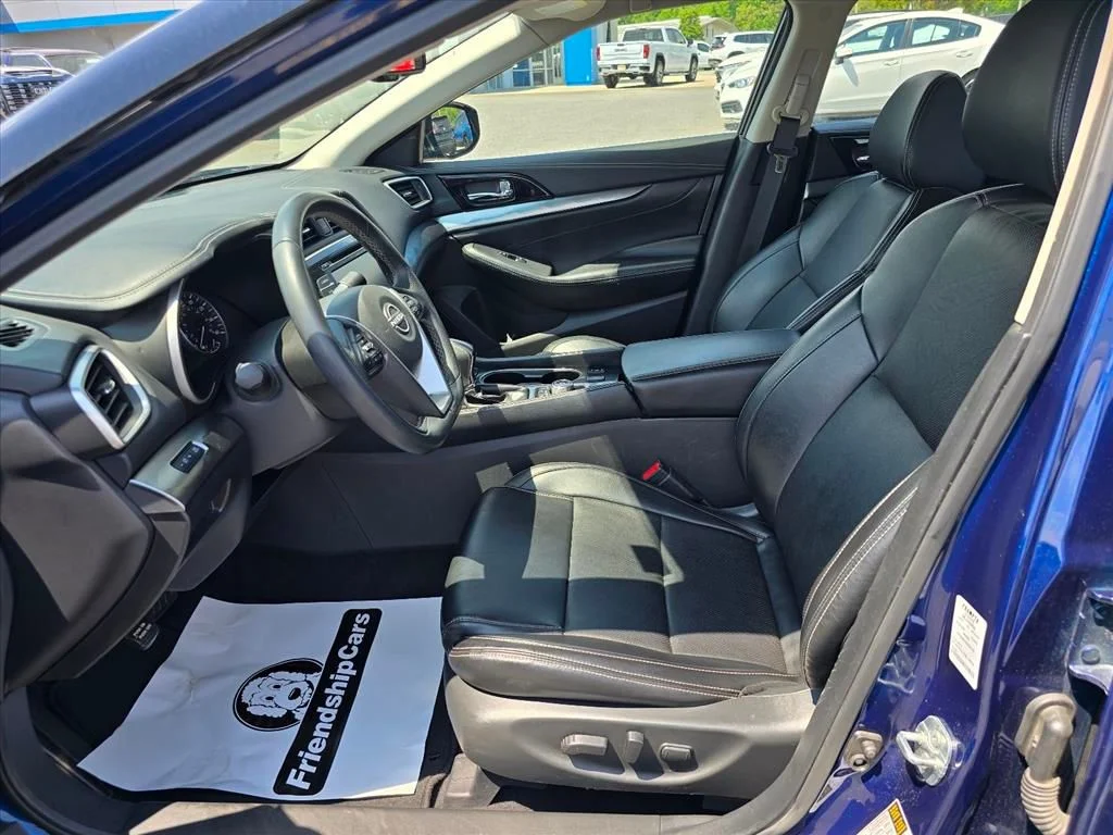 Used 2023 Blue Nissan SV image 9