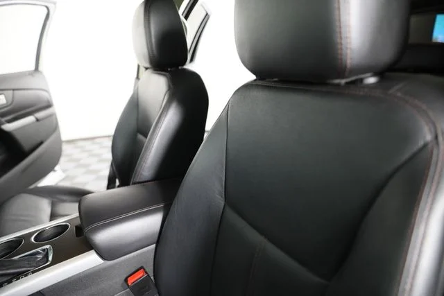 Used 2014 Silver Ford SEL image 20