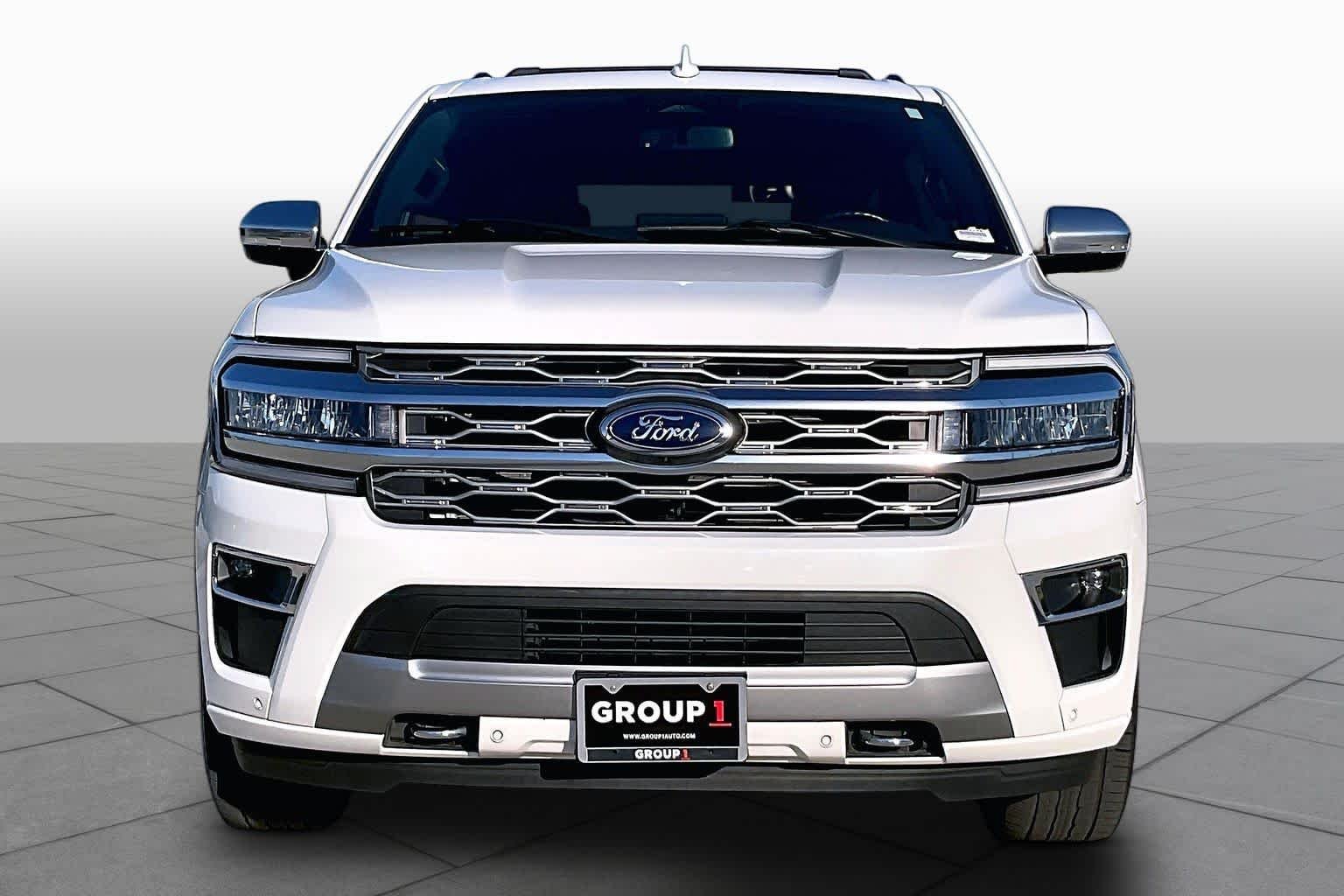 Used 2024 Star White Metallic Tri-Coat Ford Platinum image 4