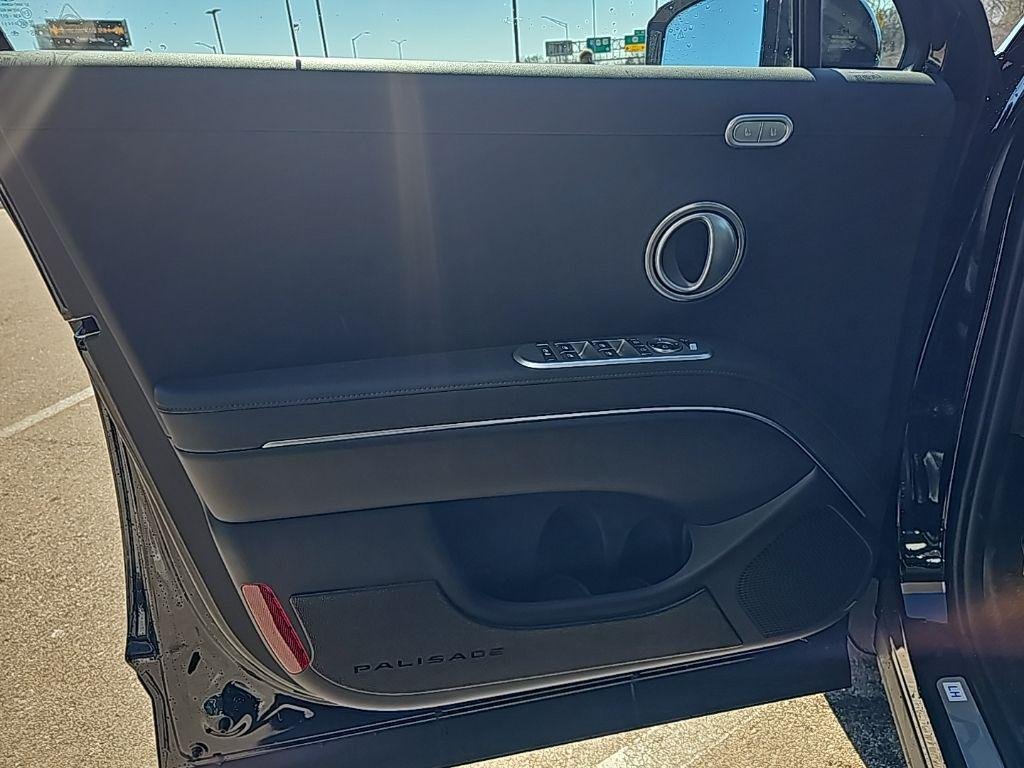New 2026 Black Hyundai SEL Premium AWD image 10