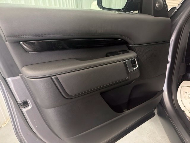 2021 Land Rover Discovery S - Photo 9